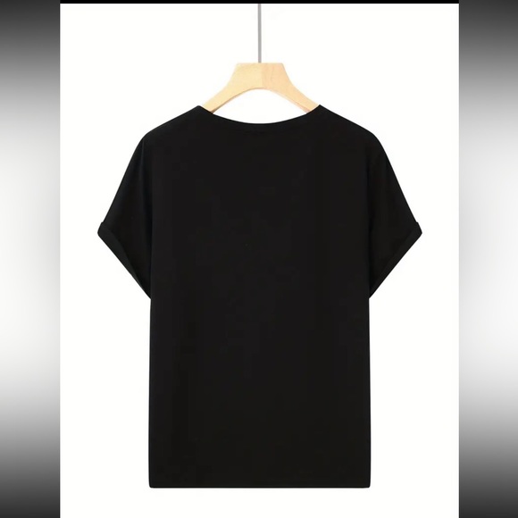 Cute Christmas graphic t shirt! - Picture 2 of 4